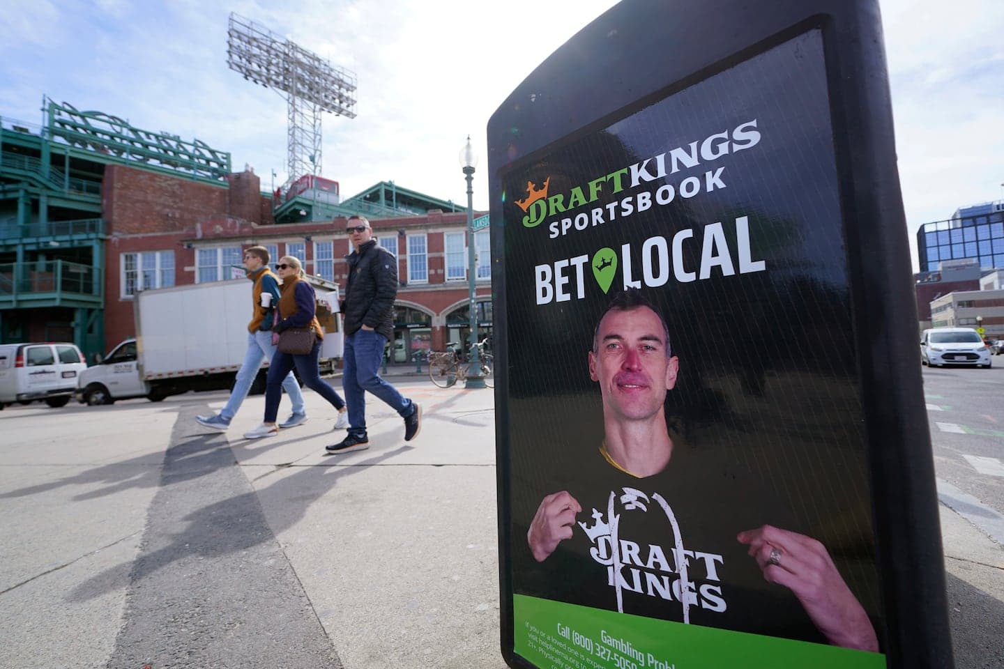 DraftKings Hit With Class Action Over AI Targeting of Losing Bettors